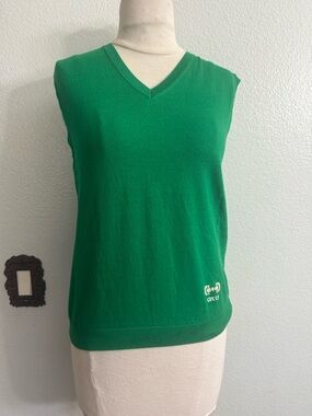 Brand new Gucci Emerald Green V-Neck Vest size 12 kids fits women’s xs & s
